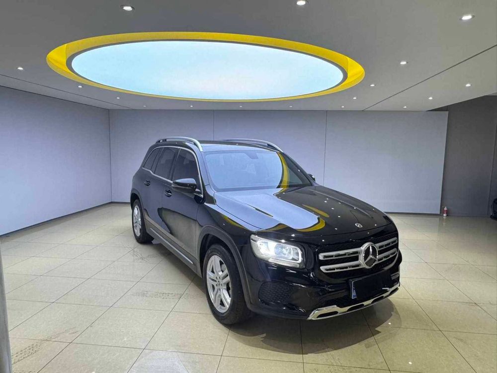 Mercedes-Benz GLB фото 16