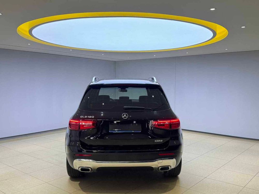 Mercedes-Benz GLB фото 18