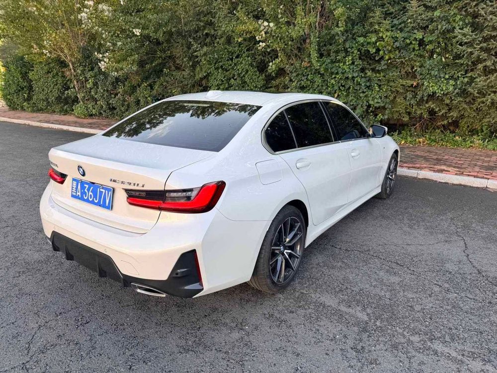 BMW 3 Series фото 14