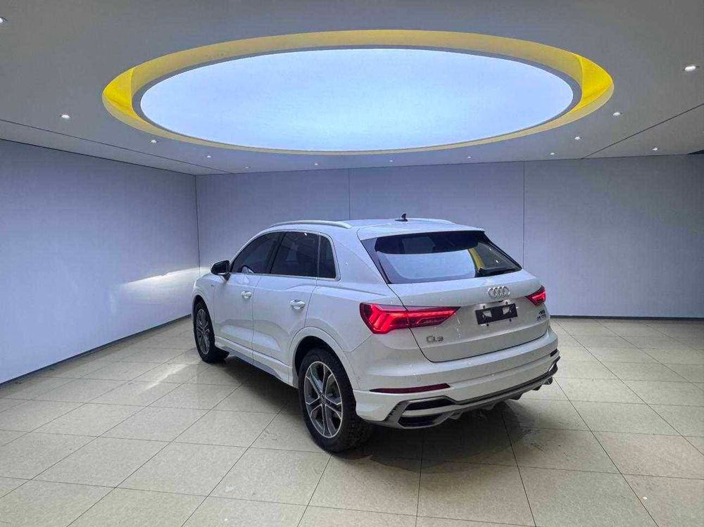 Audi Q3 фото 4