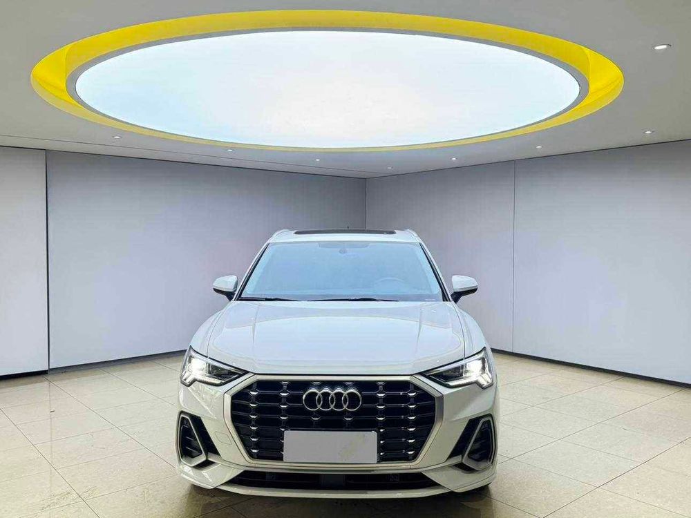 Audi Q3 фото 2
