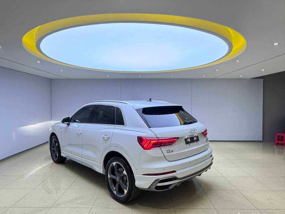 Audi Q3 фото 4