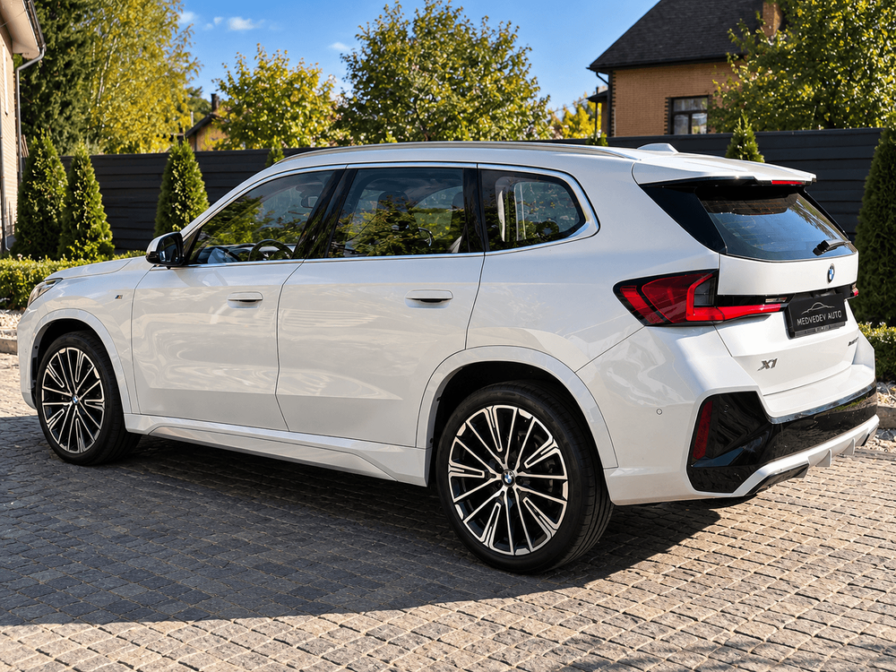 BMW X1 фото 5