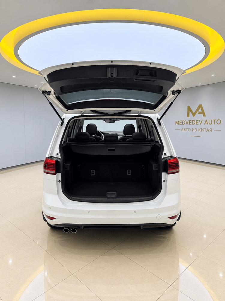 Volkswagen TOURAN  L фото 9
