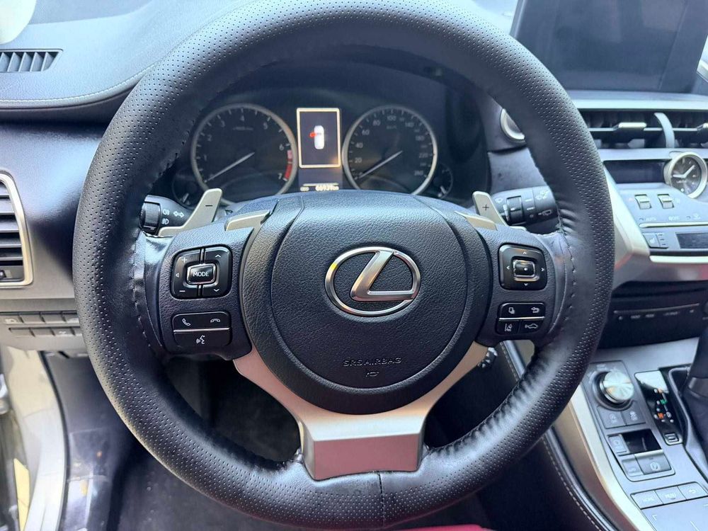 Lexus NX 200 фото 12