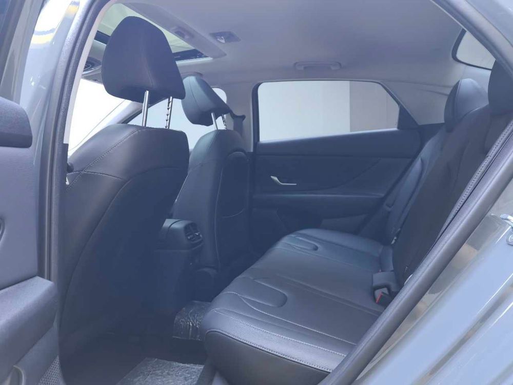 Hyundai Elantra фото 8