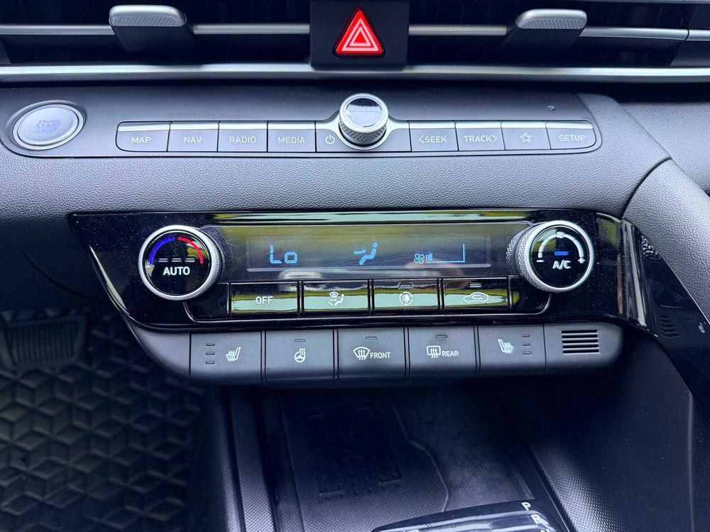 Hyundai Elantra фото 18