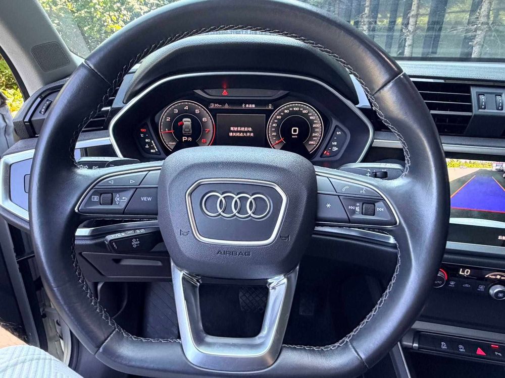 Audi Q3 фото 7