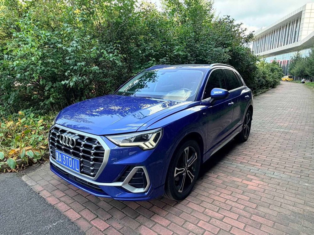 Audi Q3 фото 4