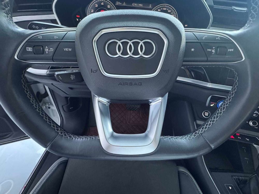Audi Q3 фото 16