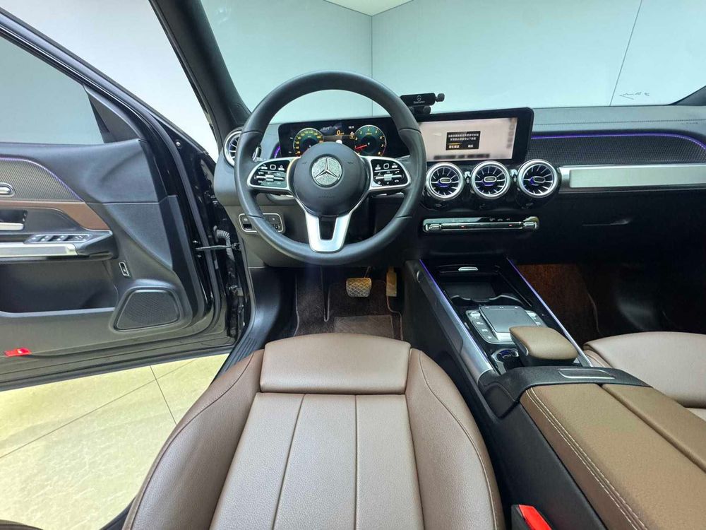 Mercedes-Benz GLB фото 7