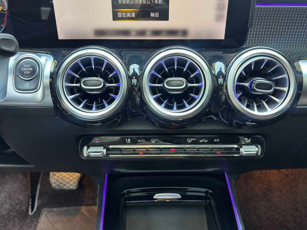Mercedes-Benz GLB фото 8