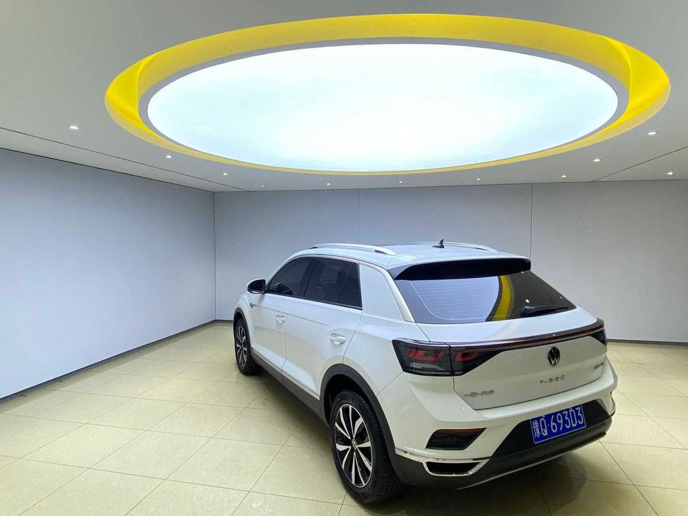 Volkswagen T-Roc фото 7