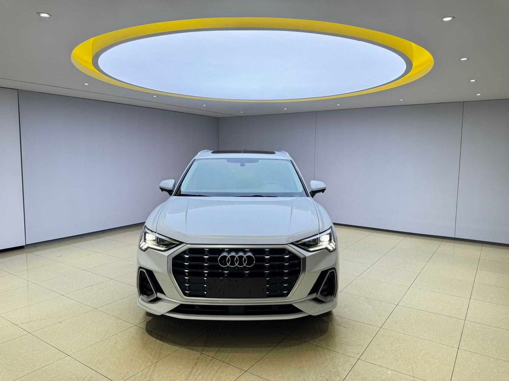 Audi Q3 фото 2