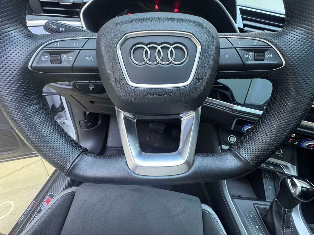 Audi Q3 фото 21