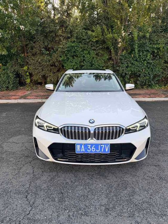 BMW 3 Series фото 12