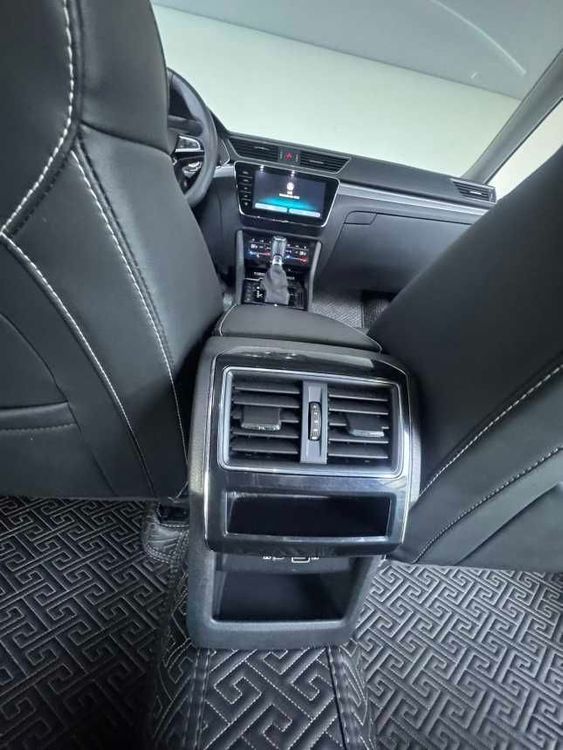 Skoda Superb фото 9