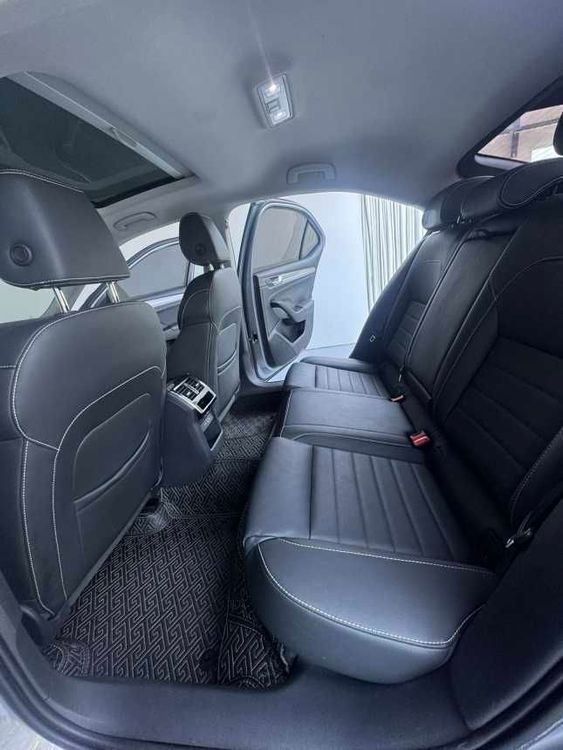 Skoda Superb фото 8
