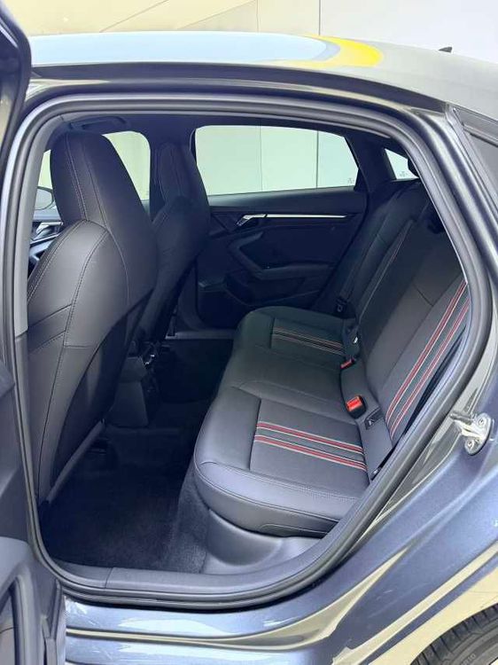 Audi A3L фото 4