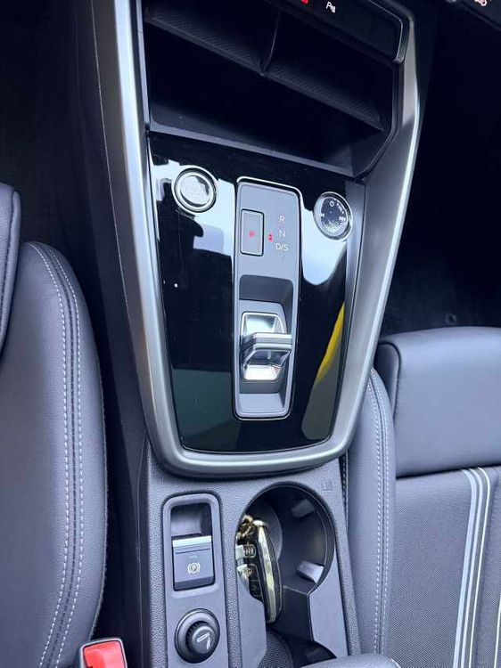 Audi A3L фото 7