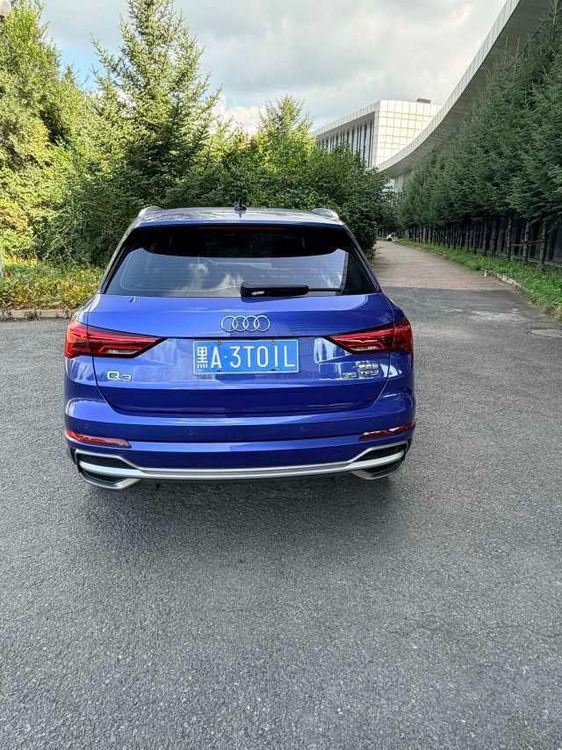 Audi Q3 фото 2