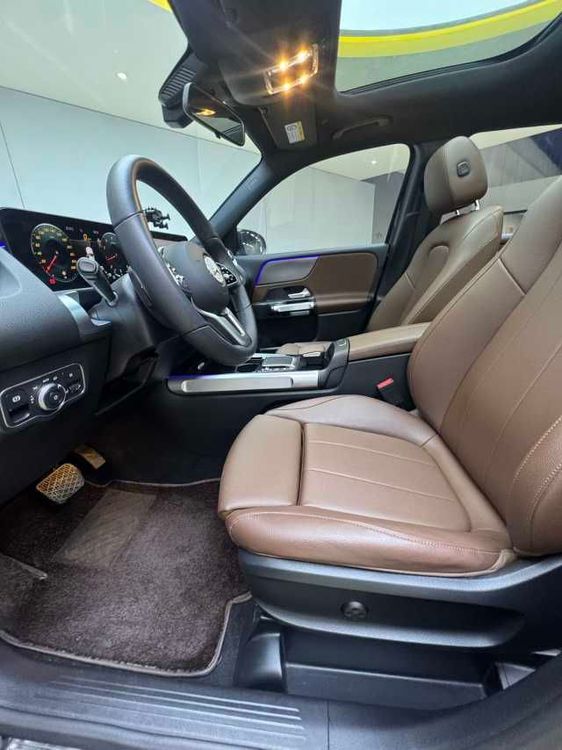 Mercedes-Benz GLB фото 13